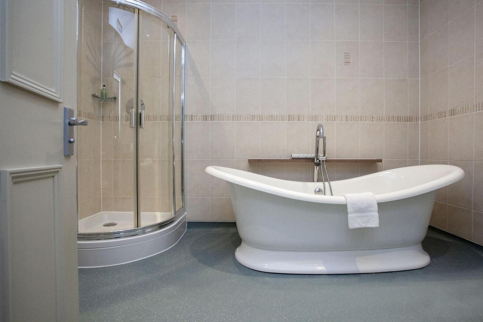 The Woodborough Inn Winscombe Экстерьер фото