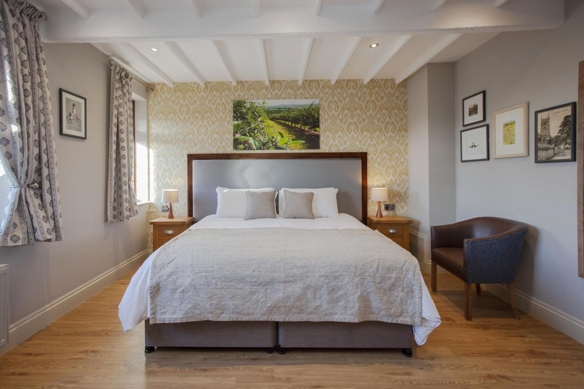The Woodborough Inn Winscombe Номер фото