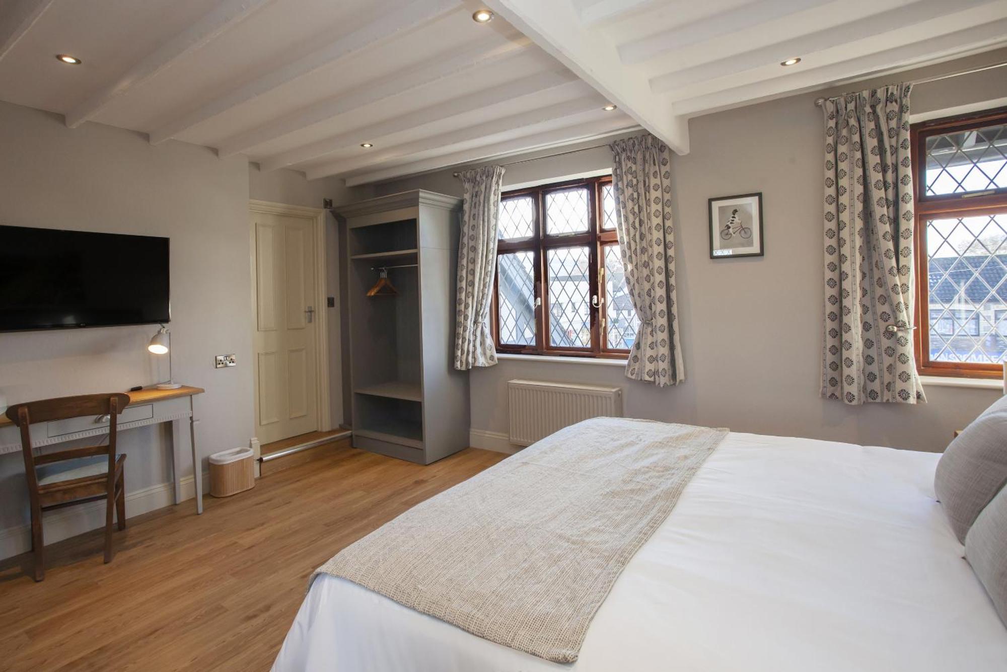 The Woodborough Inn Winscombe Номер фото