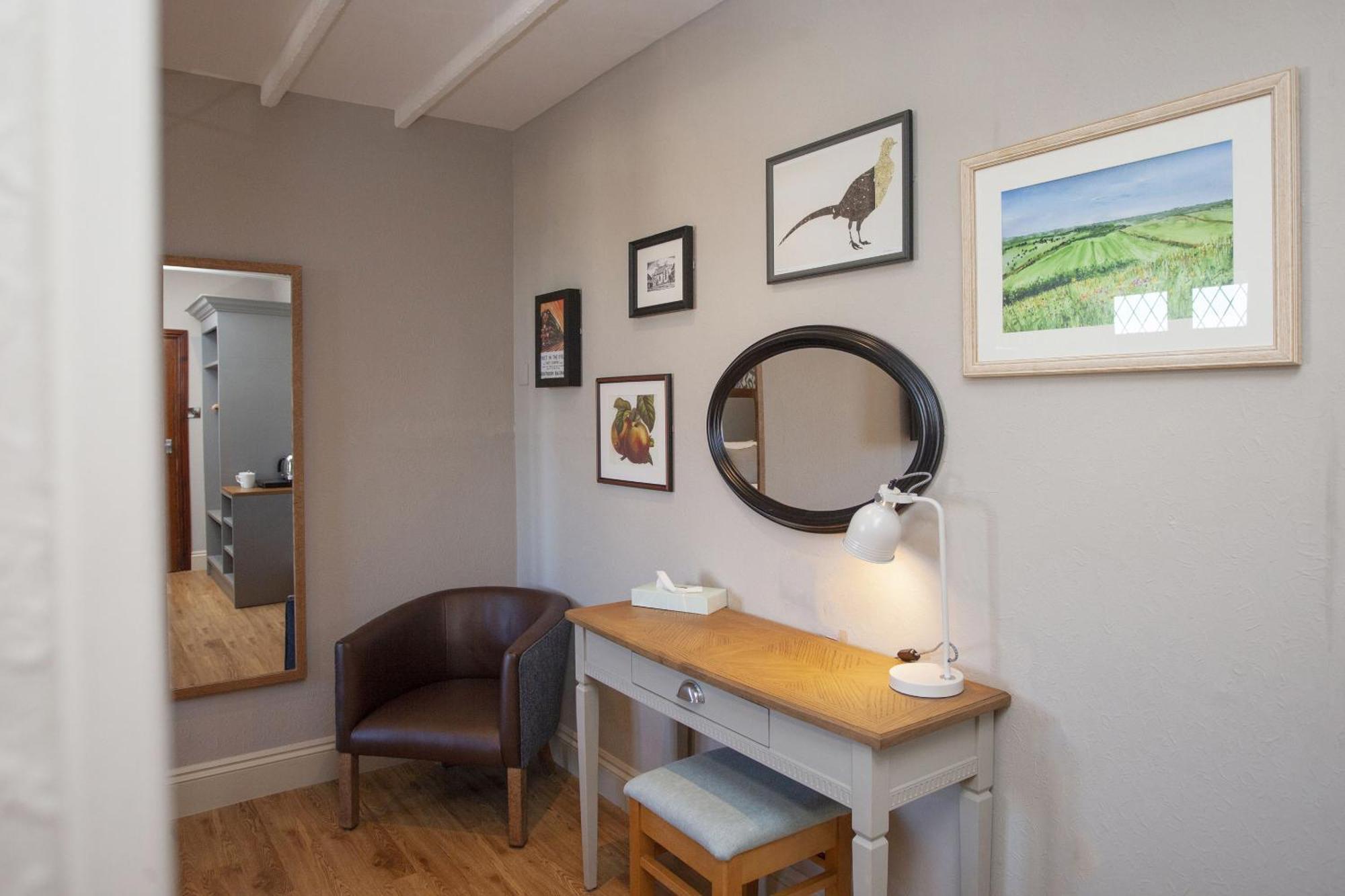 The Woodborough Inn Winscombe Экстерьер фото