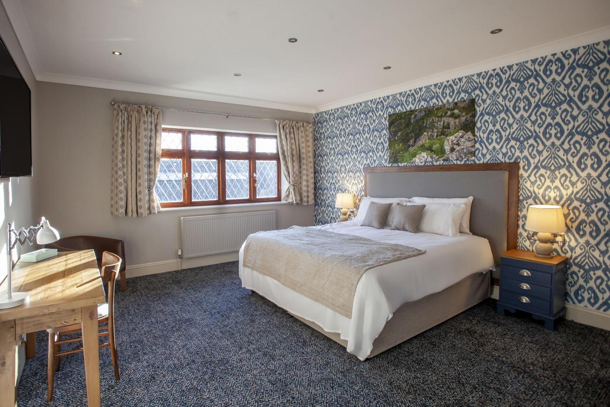 The Woodborough Inn Winscombe Экстерьер фото